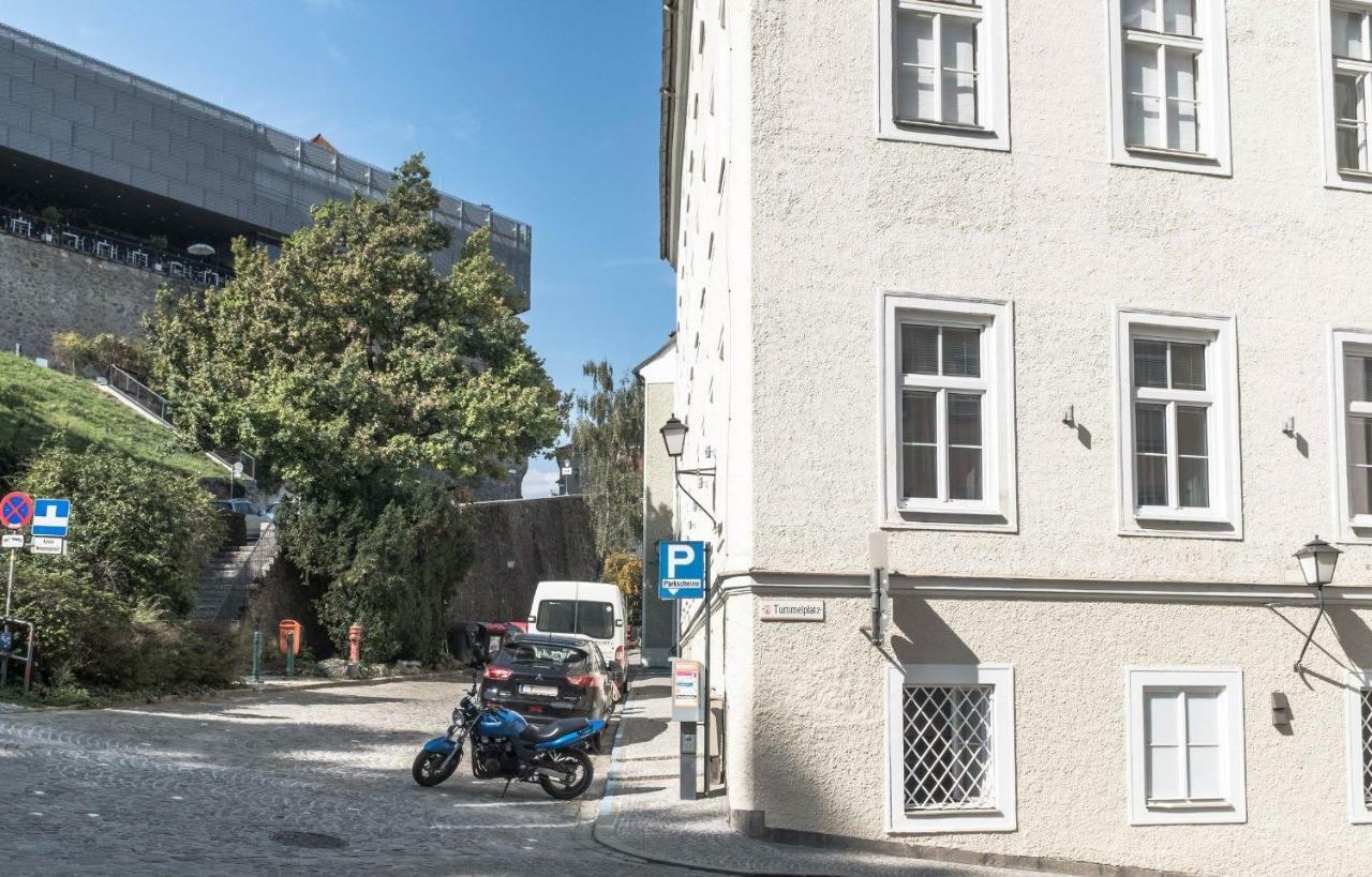 Spacious Old Town Luxury Apartment Linz Eksteriør billede